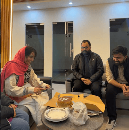 احتفال عيد ميلاد وإطلاق الإنتاج